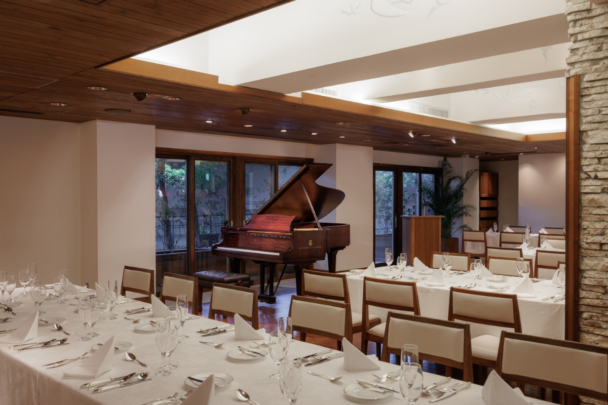 新館1階「テラスコーラル」