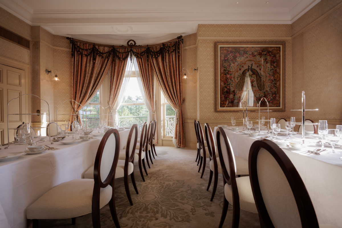 本館2階「鳳凰の間」