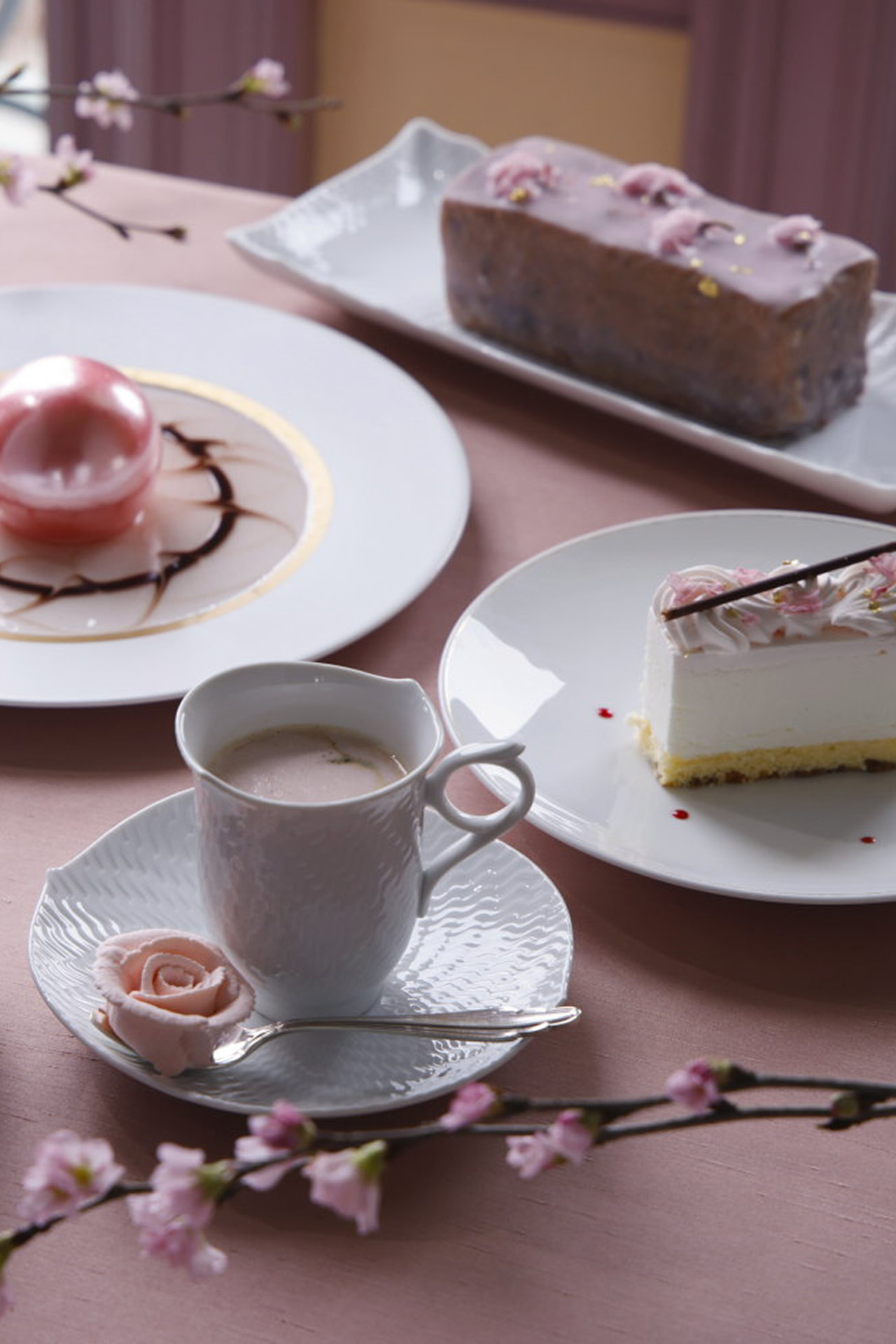 桜を味わうカフェセレクション